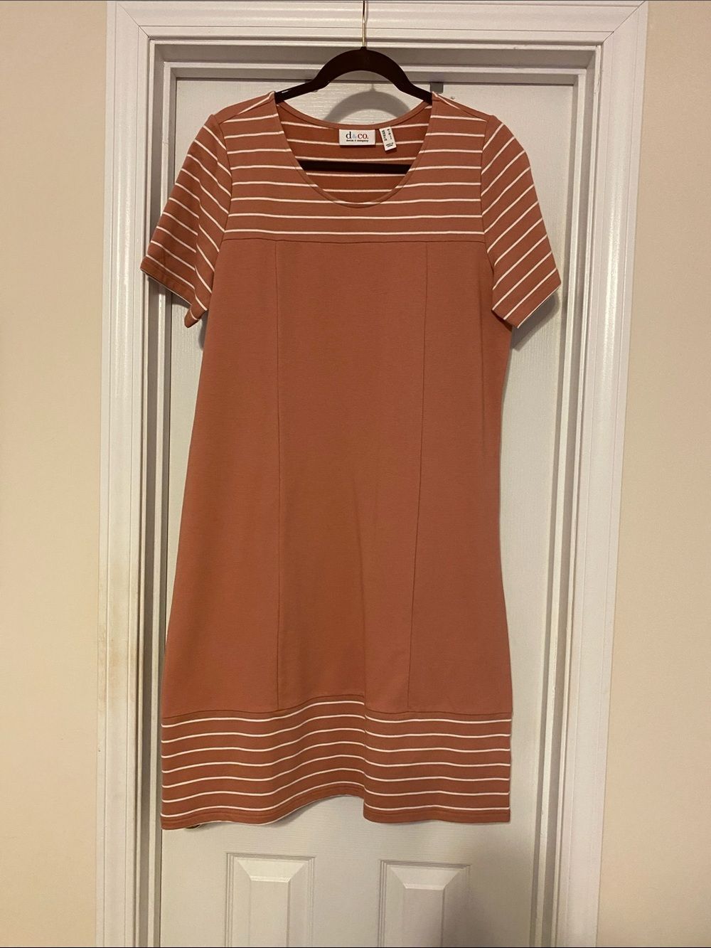 Denim&Co Rust Midi Dress with White Stripes size medium